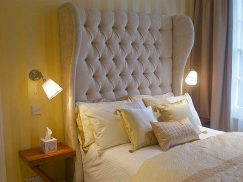 The Crown At Broad Hinton Hotel Luaran gambar