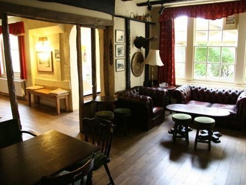 The Crown At Broad Hinton Hotel Luaran gambar